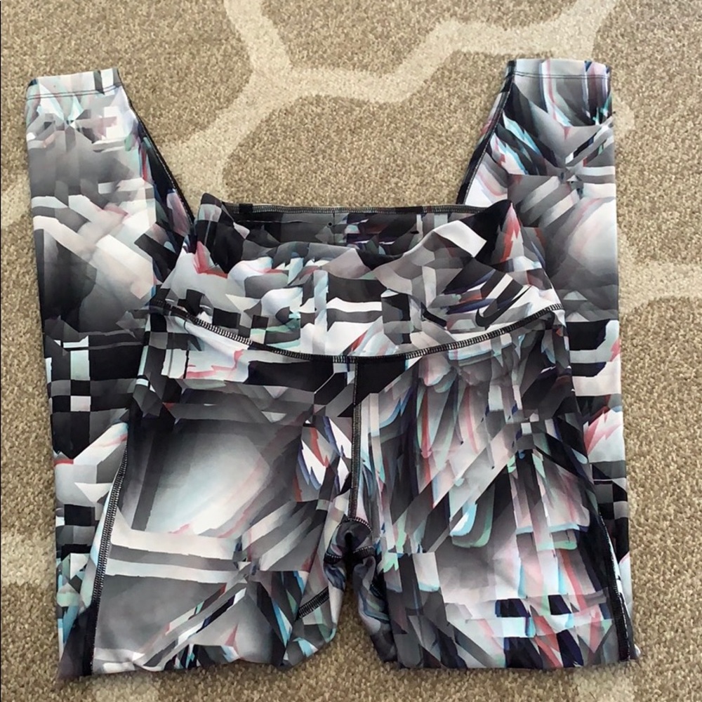 Nike Full Length Legend Leggings Dri Fit Small